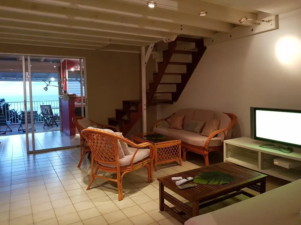 Holiday home Maison Bleu Corail Bouillante
